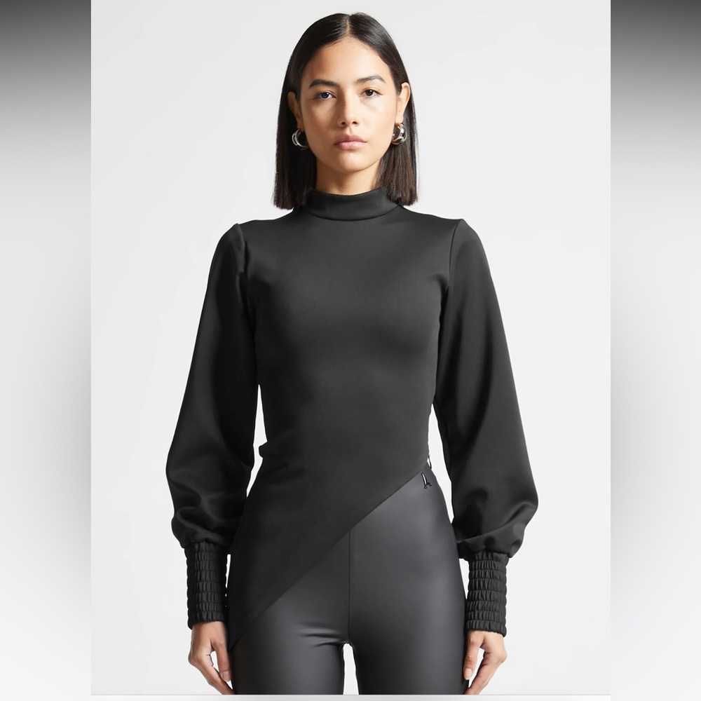 Maniere De Voir Asymmetrical High Neck Scuba Top Black NWT Size 10
